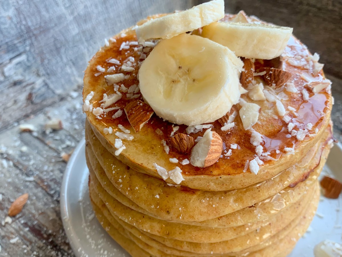 Bananpannekaker med cottage&nbsp;cheese