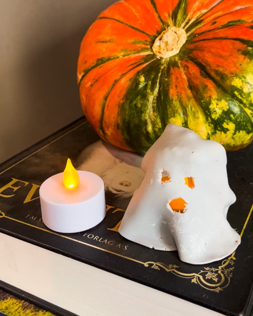 diy halloween pynt spøkelseslys