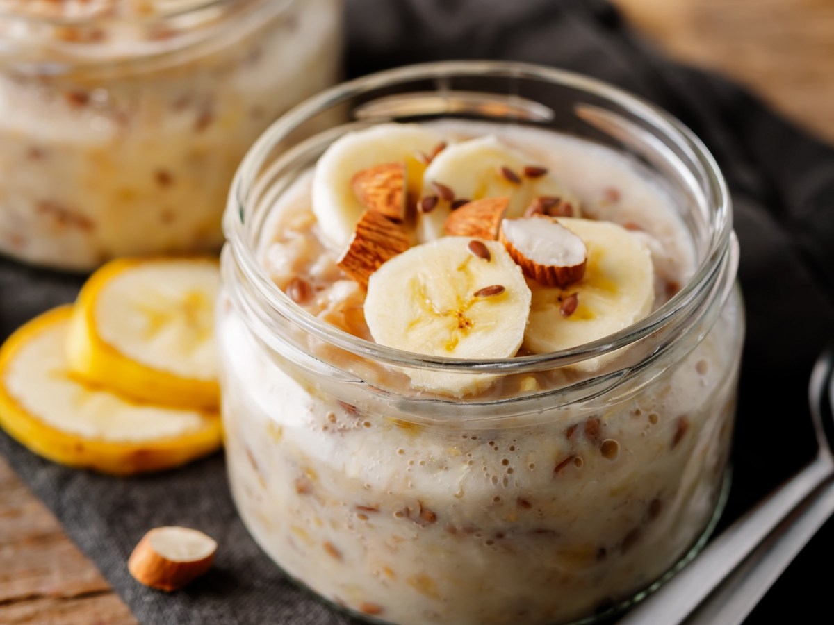 Kjøleskapsgrøt med banan og&nbsp;kanel