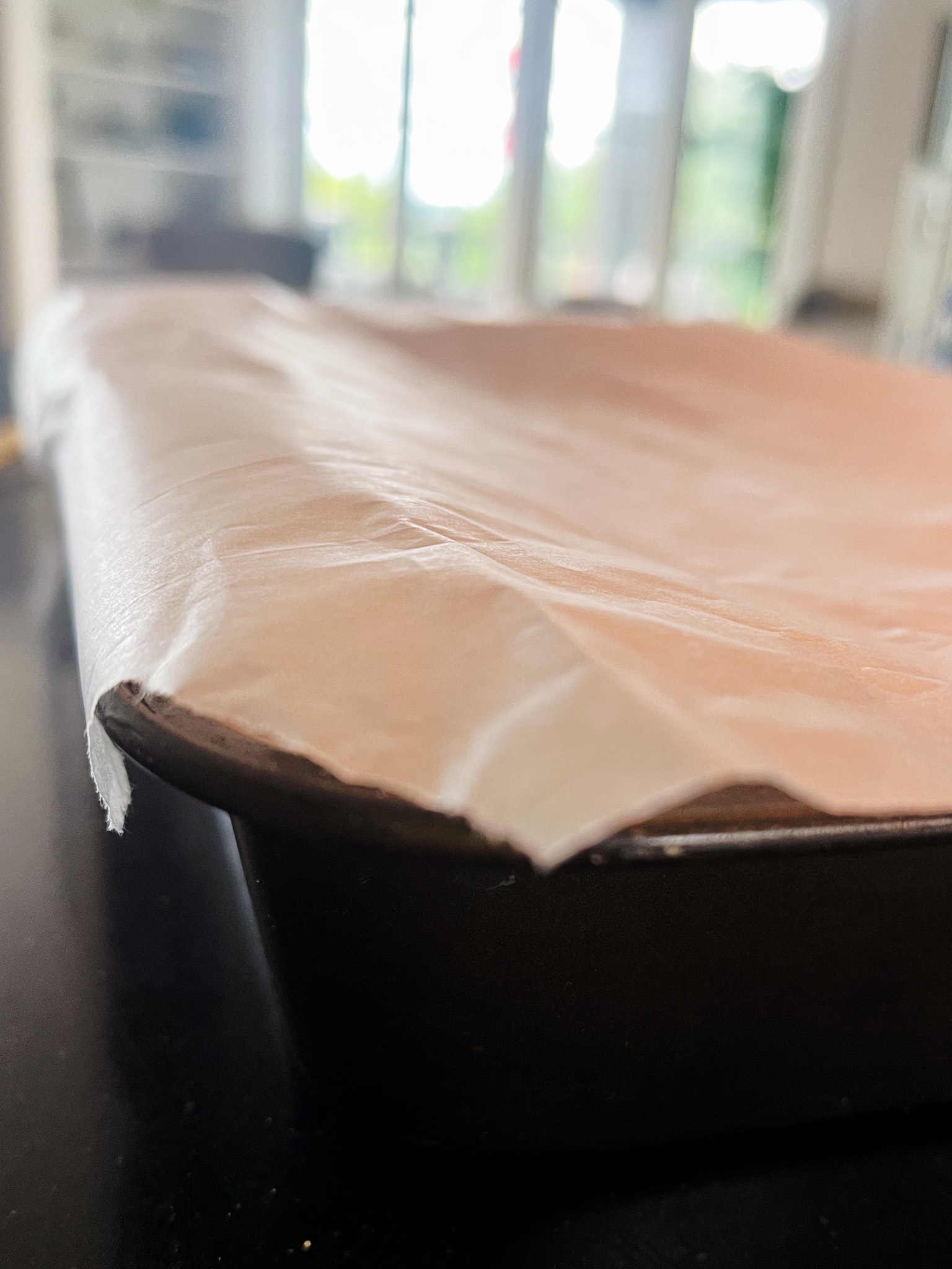 steketips sjokoladekake bakepapir