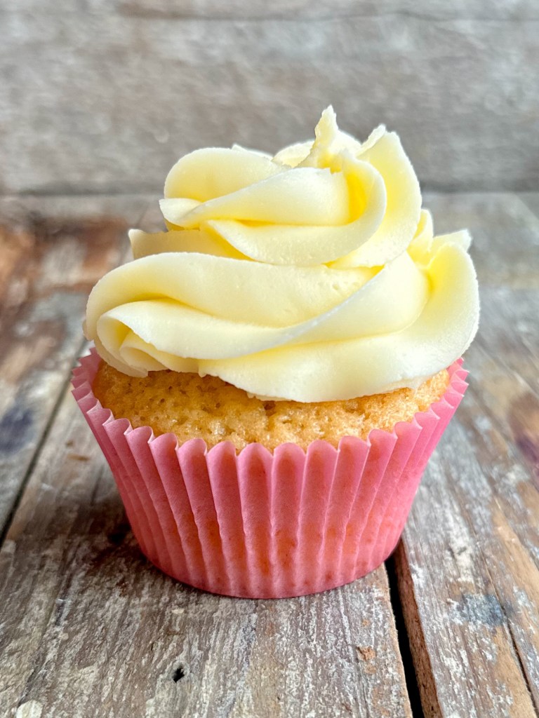 Lyse muffins oppskrift, verdens beste, enkel, cupcakes, vanilje