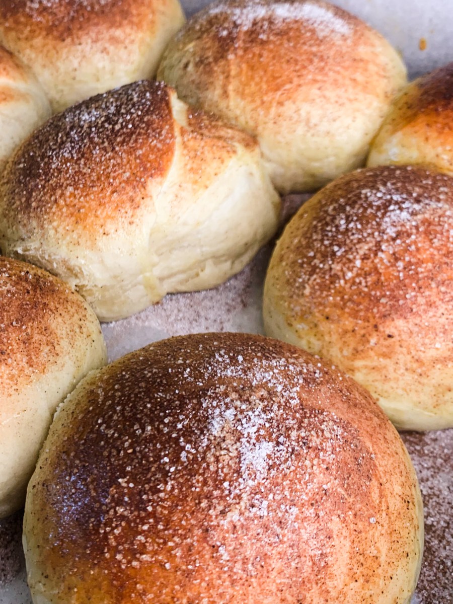 Boller med sukker og kanel&nbsp;topping