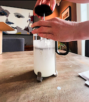 skumme melk uten melkesteamer